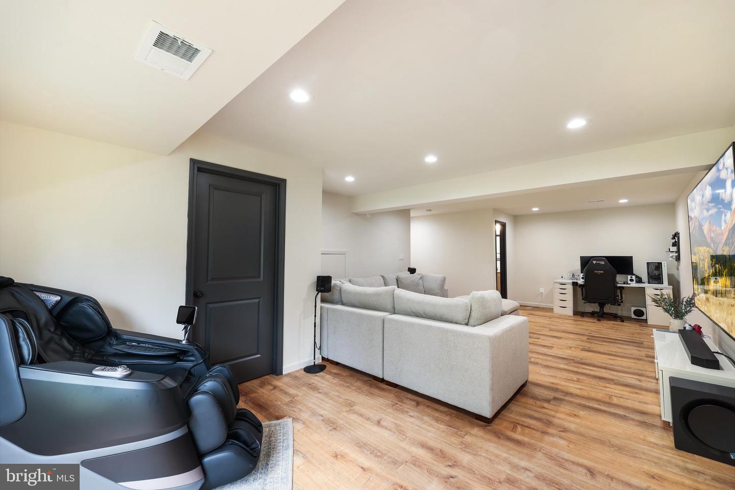 518 OLD POTOMAC CHURCH RD, STAFFORD, Virginia 22554, 4 Bedrooms Bedrooms, ,3 BathroomsBathrooms,Residential,For sale,518 OLD POTOMAC CHURCH RD,VAST2041652 MLS # VAST2041652
