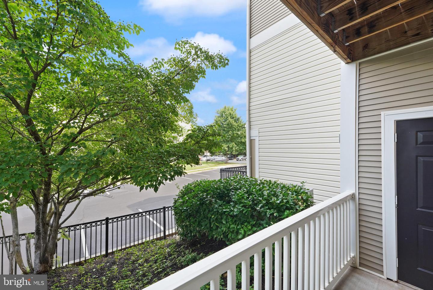 502 SUNSET VIEW TER SE #107, LEESBURG, Virginia 20175, 1 Bedroom Bedrooms, 6 Rooms Rooms,1 BathroomBathrooms,Residential,For sale,502 SUNSET VIEW TER SE #107,VALO2104218 MLS # VALO2104218