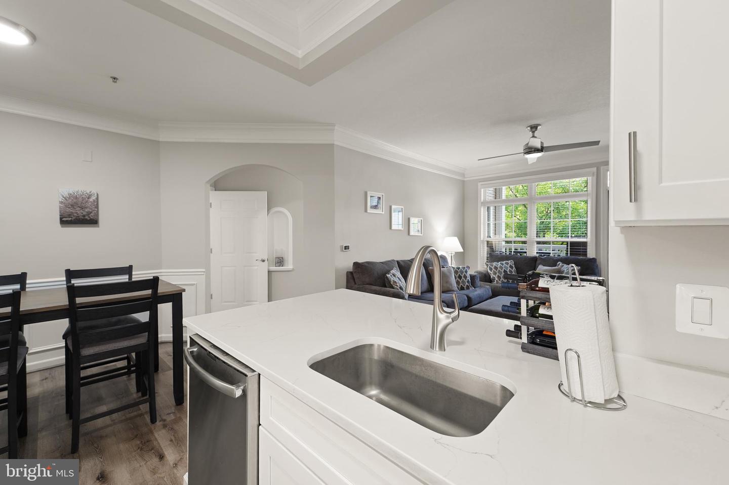 502 SUNSET VIEW TER SE #107, LEESBURG, Virginia 20175, 1 Bedroom Bedrooms, 6 Rooms Rooms,1 BathroomBathrooms,Residential,For sale,502 SUNSET VIEW TER SE #107,VALO2104218 MLS # VALO2104218