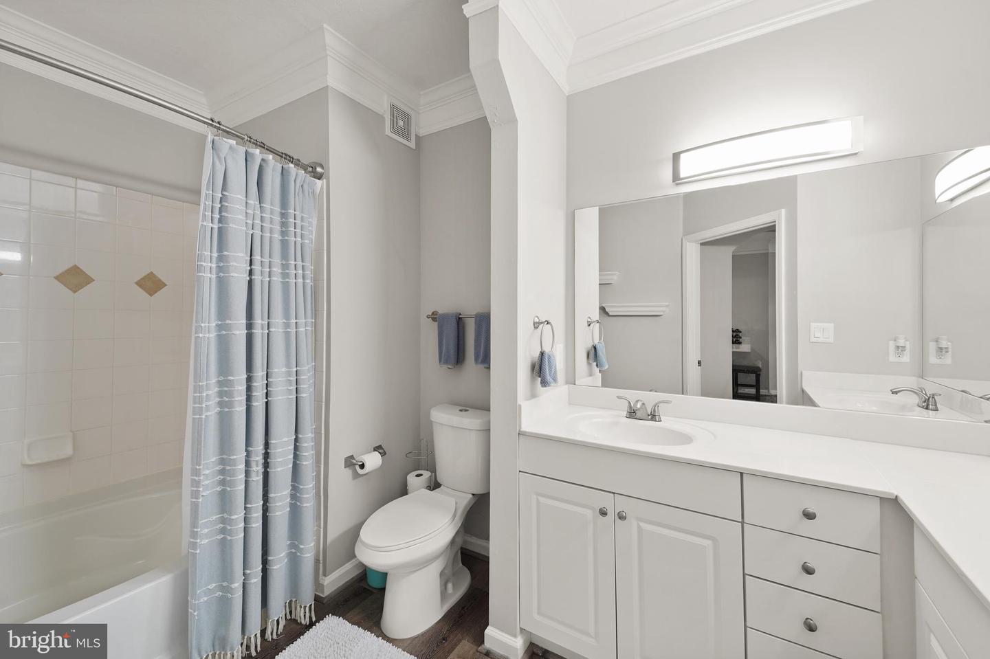 502 SUNSET VIEW TER SE #107, LEESBURG, Virginia 20175, 1 Bedroom Bedrooms, 6 Rooms Rooms,1 BathroomBathrooms,Residential,For sale,502 SUNSET VIEW TER SE #107,VALO2104218 MLS # VALO2104218