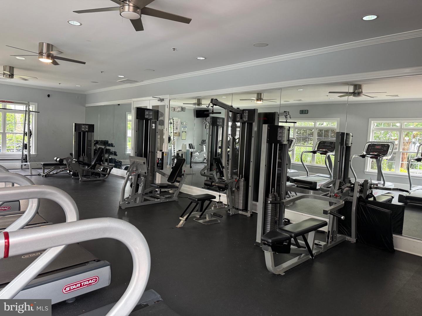502 SUNSET VIEW TER SE #107, LEESBURG, Virginia 20175, 1 Bedroom Bedrooms, 6 Rooms Rooms,1 BathroomBathrooms,Residential,For sale,502 SUNSET VIEW TER SE #107,VALO2104218 MLS # VALO2104218