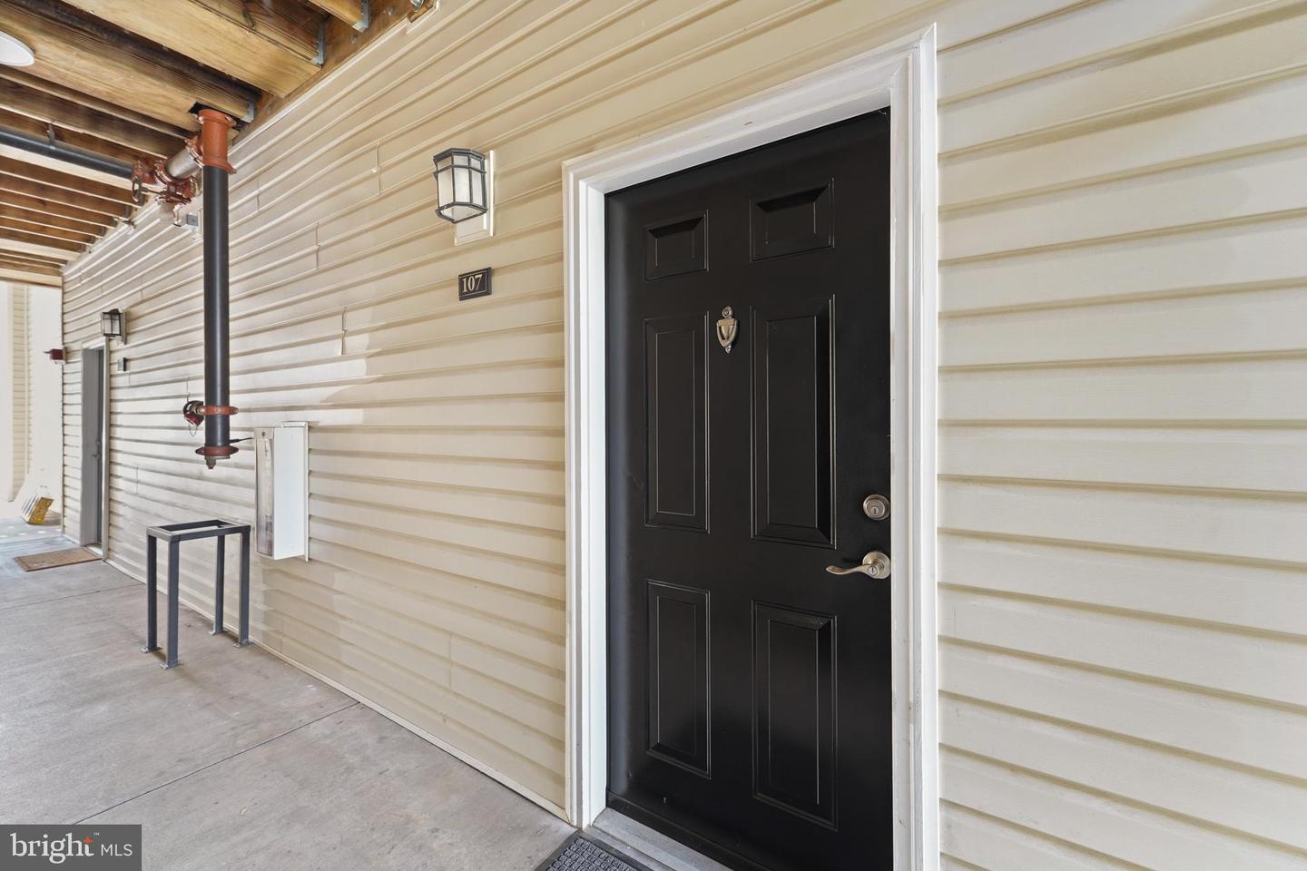 502 SUNSET VIEW TER SE #107, LEESBURG, Virginia 20175, 1 Bedroom Bedrooms, 6 Rooms Rooms,1 BathroomBathrooms,Residential,For sale,502 SUNSET VIEW TER SE #107,VALO2104218 MLS # VALO2104218