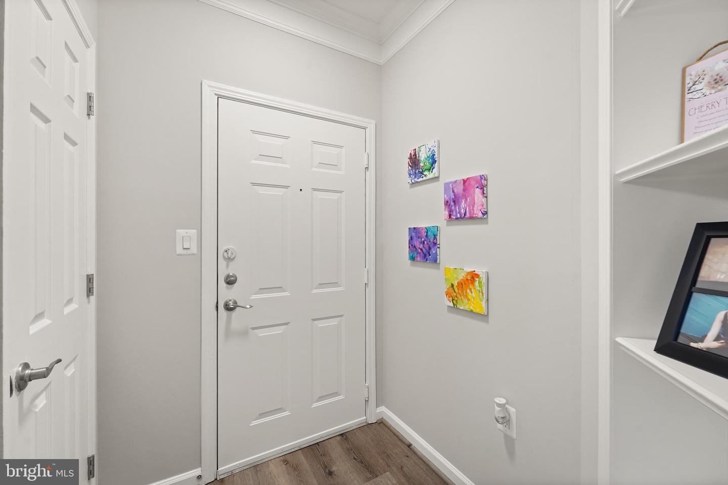 502 SUNSET VIEW TER SE #107, LEESBURG, Virginia 20175, 1 Bedroom Bedrooms, 6 Rooms Rooms,1 BathroomBathrooms,Residential,For sale,502 SUNSET VIEW TER SE #107,VALO2104218 MLS # VALO2104218