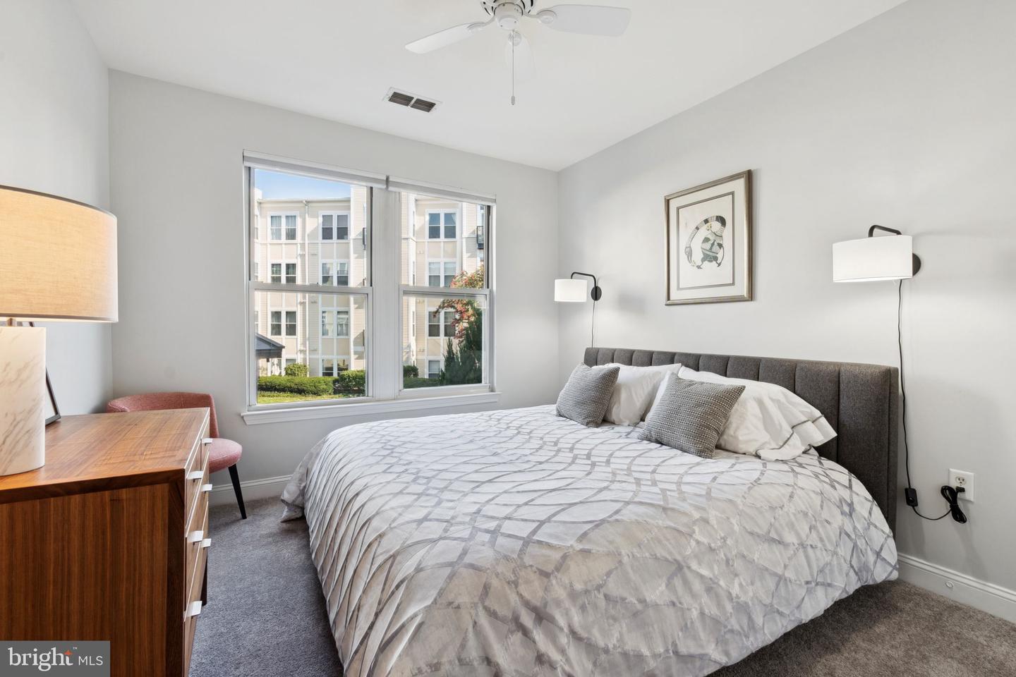1391 PENNSYLVANIA AVE SE #352, WASHINGTON, District Of Columbia 20003, 2 Bedrooms Bedrooms, ,2 BathroomsBathrooms,Residential,For sale,1391 PENNSYLVANIA AVE SE #352,DCDC2214438 MLS # DCDC2214438