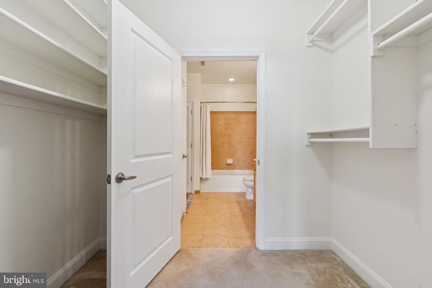 1391 PENNSYLVANIA AVE SE #352, WASHINGTON, District Of Columbia 20003, 2 Bedrooms Bedrooms, ,2 BathroomsBathrooms,Residential,For sale,1391 PENNSYLVANIA AVE SE #352,DCDC2214438 MLS # DCDC2214438