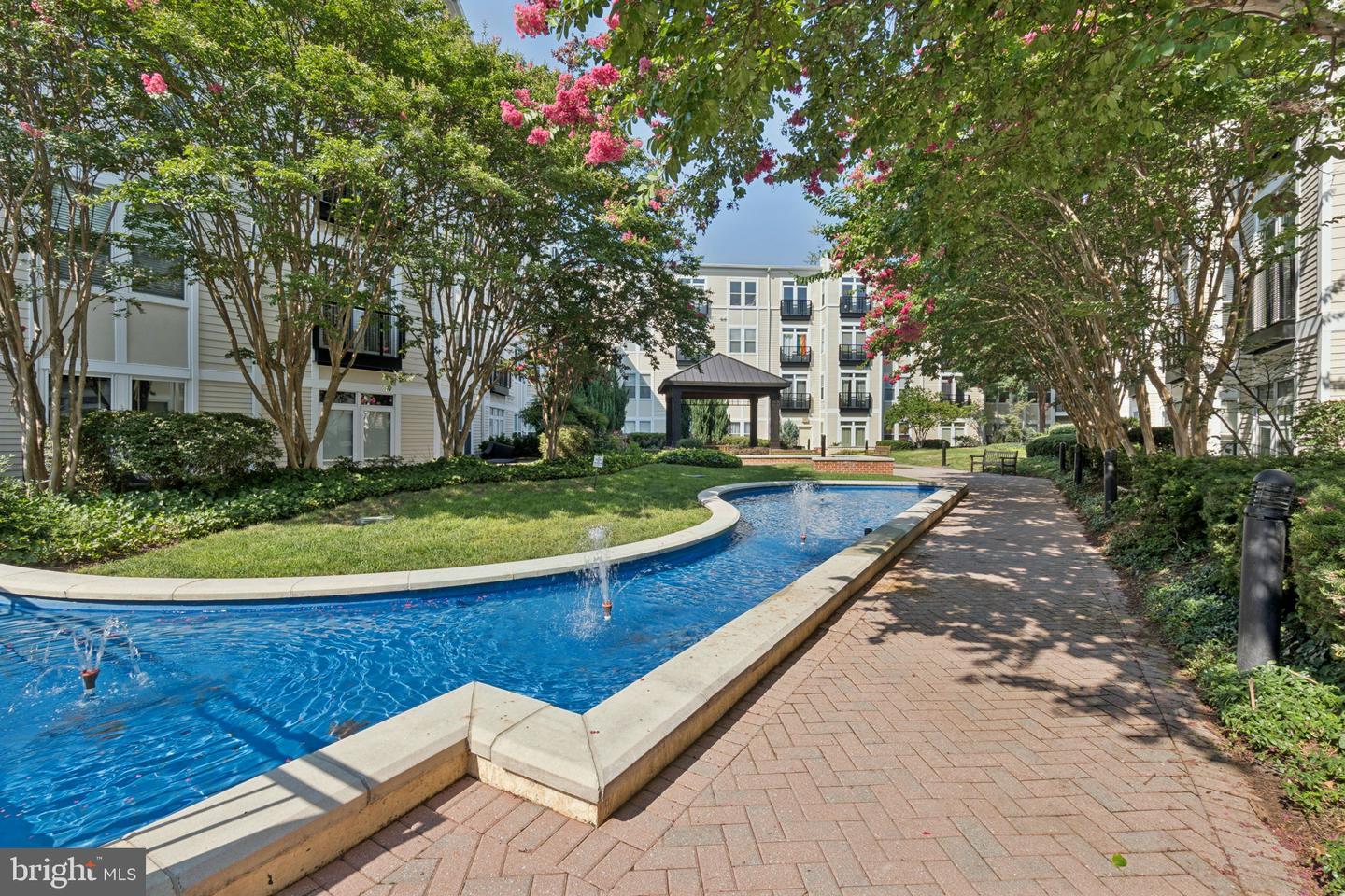 1391 PENNSYLVANIA AVE SE #352, WASHINGTON, District Of Columbia 20003, 2 Bedrooms Bedrooms, ,2 BathroomsBathrooms,Residential,For sale,1391 PENNSYLVANIA AVE SE #352,DCDC2214438 MLS # DCDC2214438
