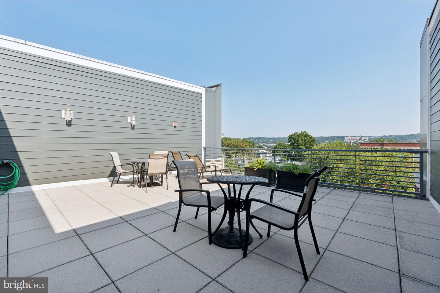 1391 PENNSYLVANIA AVE SE #352, WASHINGTON, District Of Columbia 20003, 2 Bedrooms Bedrooms, ,2 BathroomsBathrooms,Residential,For sale,1391 PENNSYLVANIA AVE SE #352,DCDC2214438 MLS # DCDC2214438
