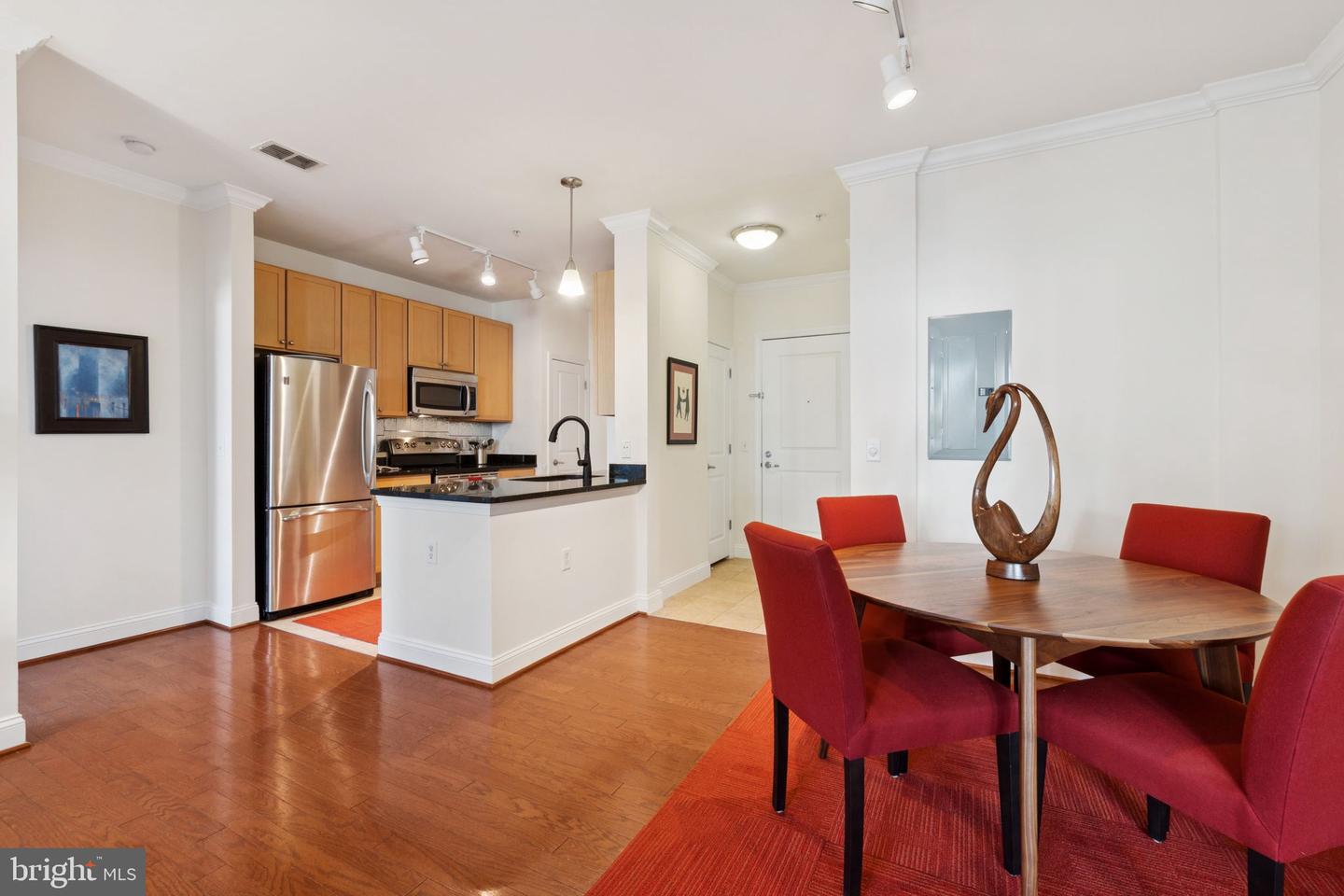 1391 PENNSYLVANIA AVE SE #352, WASHINGTON, District Of Columbia 20003, 2 Bedrooms Bedrooms, ,2 BathroomsBathrooms,Residential,For sale,1391 PENNSYLVANIA AVE SE #352,DCDC2214438 MLS # DCDC2214438