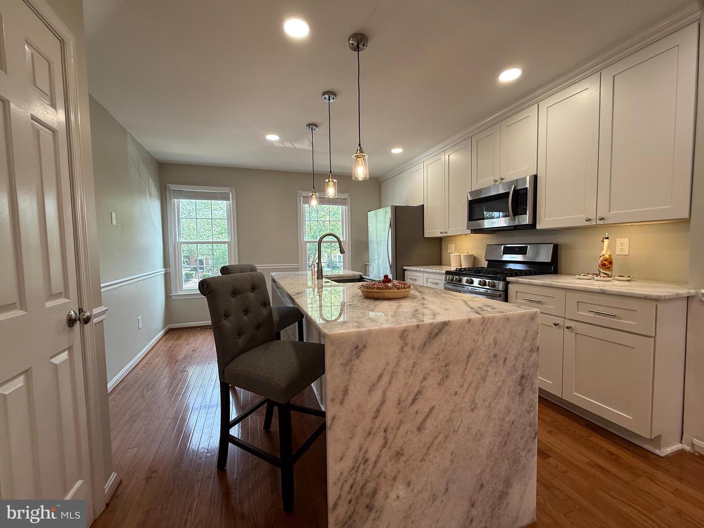 3102 BRADFORD WOOD CT, OAKTON, Virginia 22124, 4 Bedrooms Bedrooms, 12 Rooms Rooms,4 BathroomsBathrooms,Residential,For sale,3102 BRADFORD WOOD CT,VAFX2260278 MLS # VAFX2260278
