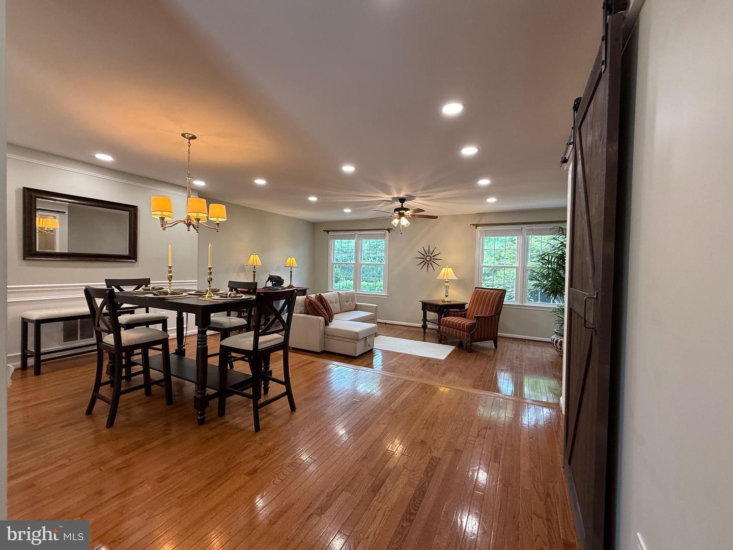 3102 BRADFORD WOOD CT, OAKTON, Virginia 22124, 4 Bedrooms Bedrooms, 12 Rooms Rooms,4 BathroomsBathrooms,Residential,For sale,3102 BRADFORD WOOD CT,VAFX2260278 MLS # VAFX2260278