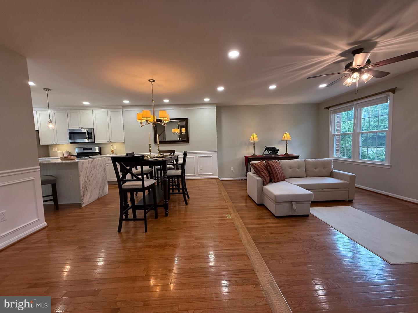 3102 BRADFORD WOOD CT, OAKTON, Virginia 22124, 4 Bedrooms Bedrooms, 12 Rooms Rooms,4 BathroomsBathrooms,Residential,For sale,3102 BRADFORD WOOD CT,VAFX2260278 MLS # VAFX2260278