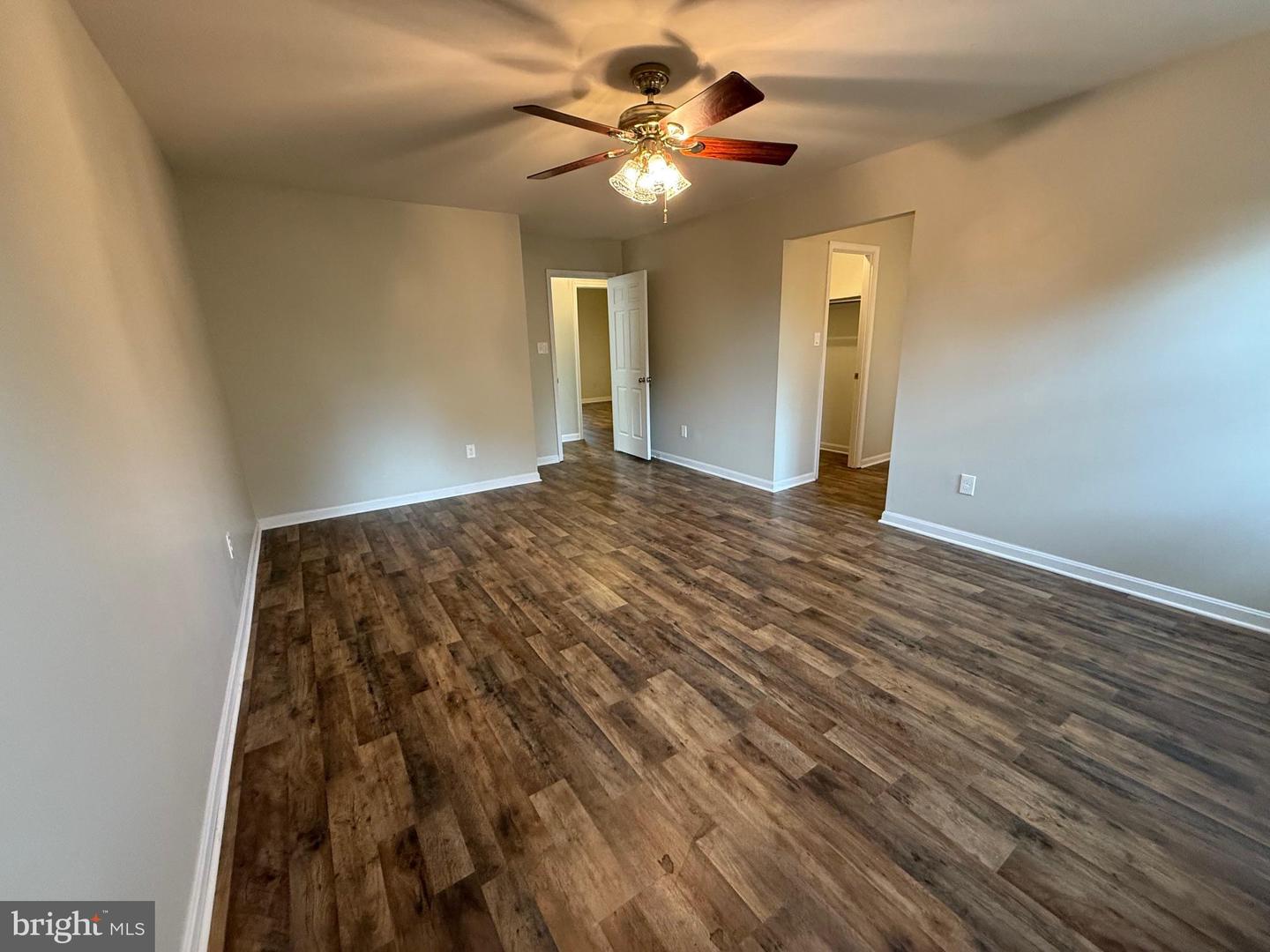 3102 BRADFORD WOOD CT, OAKTON, Virginia 22124, 4 Bedrooms Bedrooms, 12 Rooms Rooms,4 BathroomsBathrooms,Residential,For sale,3102 BRADFORD WOOD CT,VAFX2260278 MLS # VAFX2260278