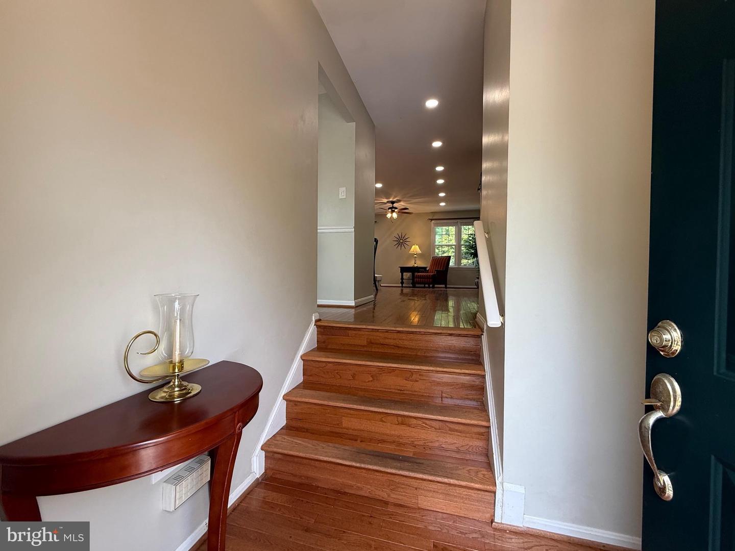 3102 BRADFORD WOOD CT, OAKTON, Virginia 22124, 4 Bedrooms Bedrooms, 12 Rooms Rooms,4 BathroomsBathrooms,Residential,For sale,3102 BRADFORD WOOD CT,VAFX2260278 MLS # VAFX2260278