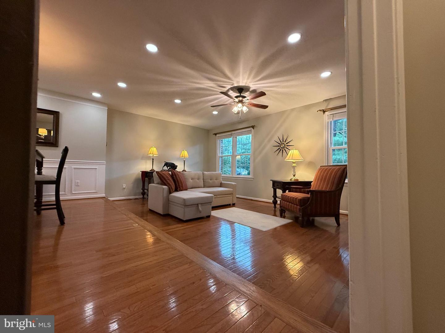 3102 BRADFORD WOOD CT, OAKTON, Virginia 22124, 4 Bedrooms Bedrooms, 12 Rooms Rooms,4 BathroomsBathrooms,Residential,For sale,3102 BRADFORD WOOD CT,VAFX2260278 MLS # VAFX2260278