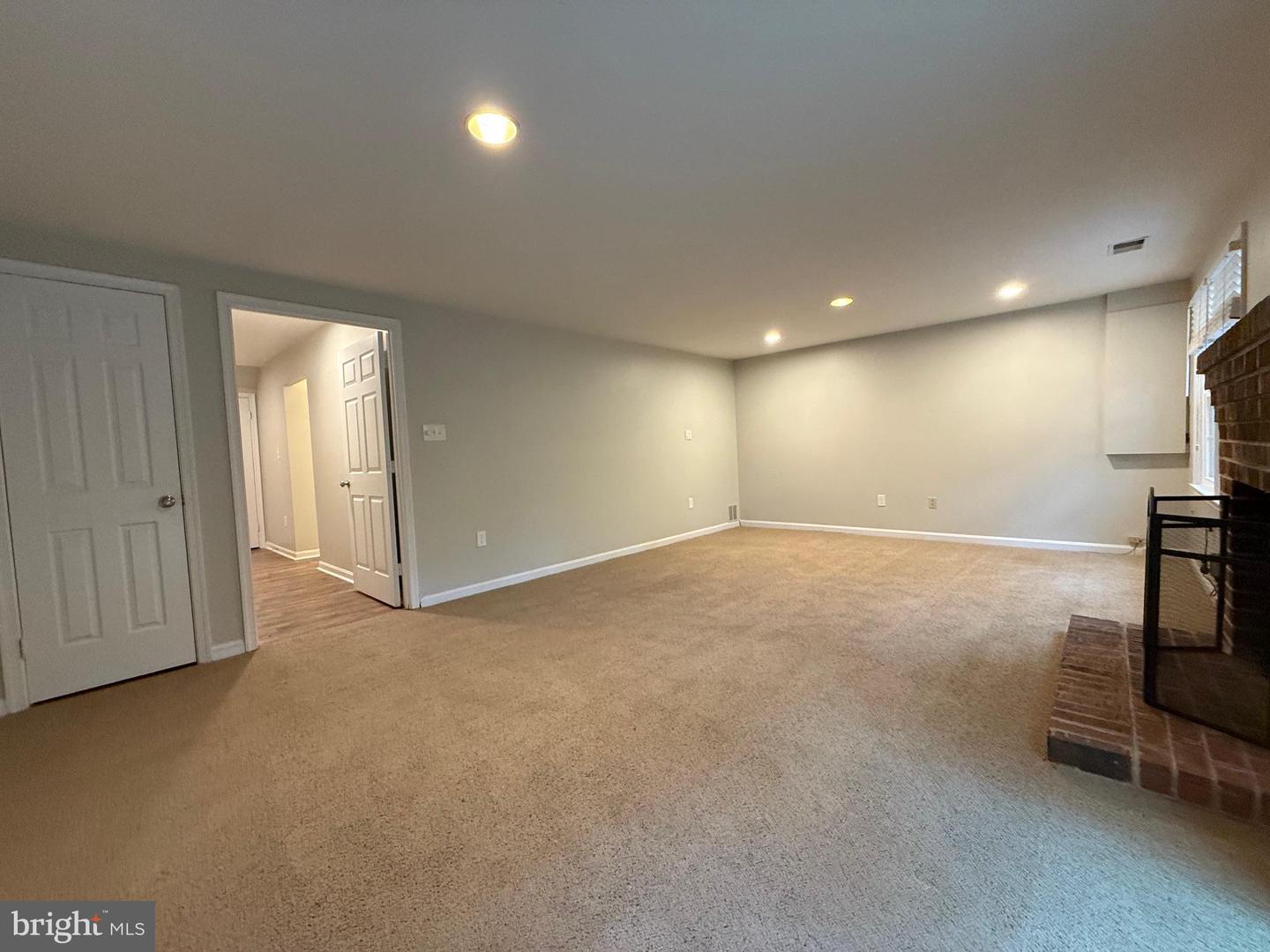3102 BRADFORD WOOD CT, OAKTON, Virginia 22124, 4 Bedrooms Bedrooms, 12 Rooms Rooms,4 BathroomsBathrooms,Residential,For sale,3102 BRADFORD WOOD CT,VAFX2260278 MLS # VAFX2260278