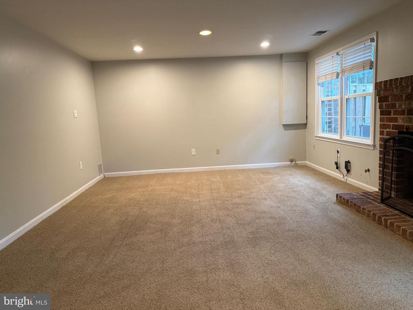 3102 BRADFORD WOOD CT, OAKTON, Virginia 22124, 4 Bedrooms Bedrooms, 12 Rooms Rooms,4 BathroomsBathrooms,Residential,For sale,3102 BRADFORD WOOD CT,VAFX2260278 MLS # VAFX2260278