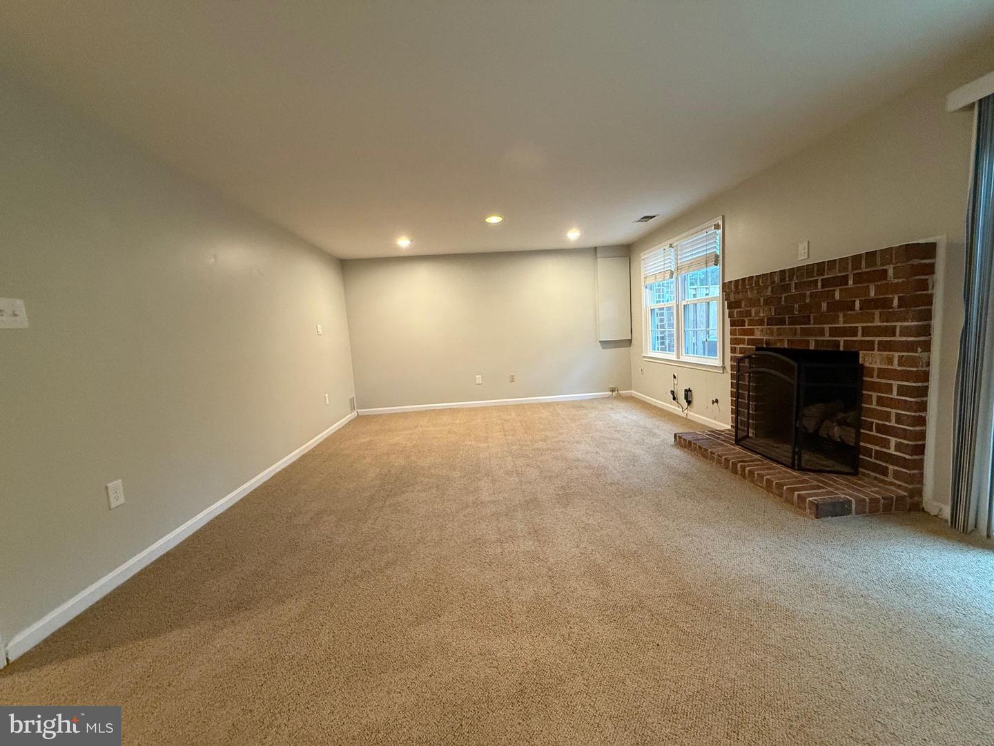 3102 BRADFORD WOOD CT, OAKTON, Virginia 22124, 4 Bedrooms Bedrooms, 12 Rooms Rooms,4 BathroomsBathrooms,Residential,For sale,3102 BRADFORD WOOD CT,VAFX2260278 MLS # VAFX2260278