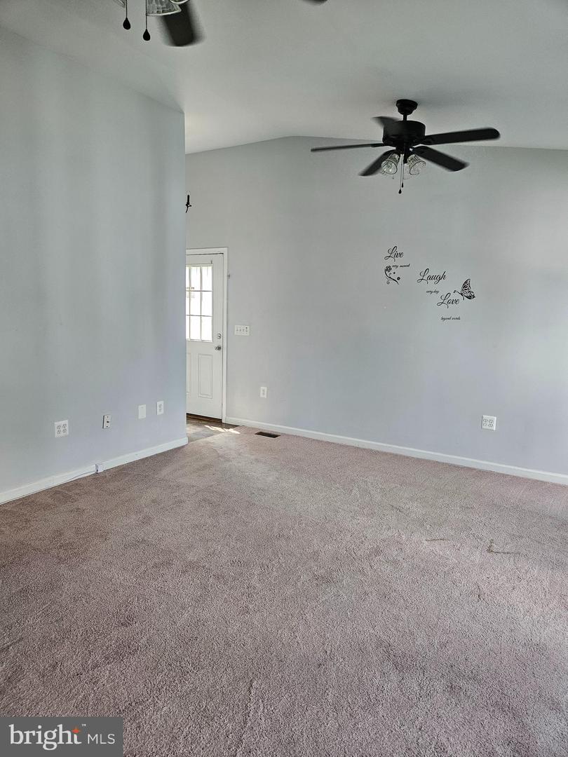 222 AUSTIN DR, STAFFORD, Virginia 22556, 3 Bedrooms Bedrooms, ,2 BathroomsBathrooms,Residential,For sale,222 AUSTIN DR,VAST2041666 MLS # VAST2041666