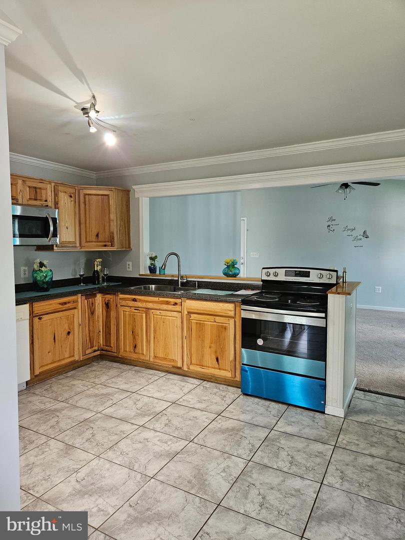 222 AUSTIN DR, STAFFORD, Virginia 22556, 3 Bedrooms Bedrooms, ,2 BathroomsBathrooms,Residential,For sale,222 AUSTIN DR,VAST2041666 MLS # VAST2041666