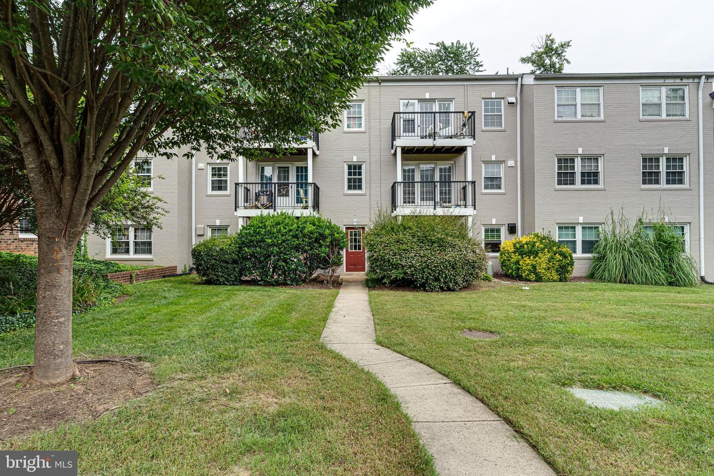 9473 FAIRFAX BLVD #104, FAIRFAX, Virginia 22031, 2 Bedrooms Bedrooms, ,1 BathroomBathrooms,Residential,For sale,9473 FAIRFAX BLVD #104,VAFC2006760 MLS # VAFC2006760