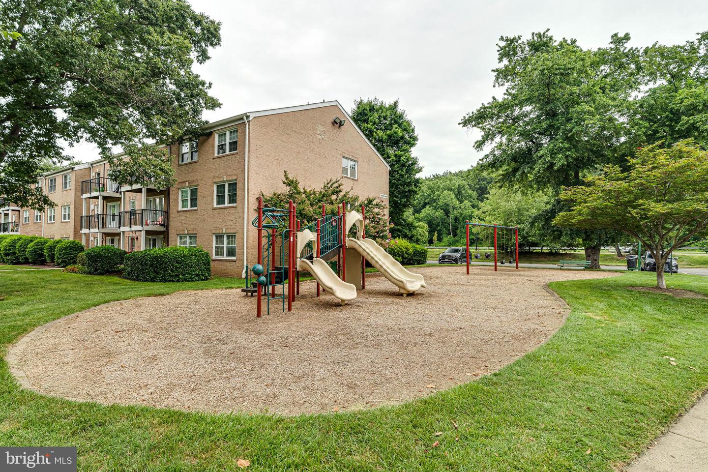 9473 FAIRFAX BLVD #104, FAIRFAX, Virginia 22031, 2 Bedrooms Bedrooms, ,1 BathroomBathrooms,Residential,For sale,9473 FAIRFAX BLVD #104,VAFC2006760 MLS # VAFC2006760