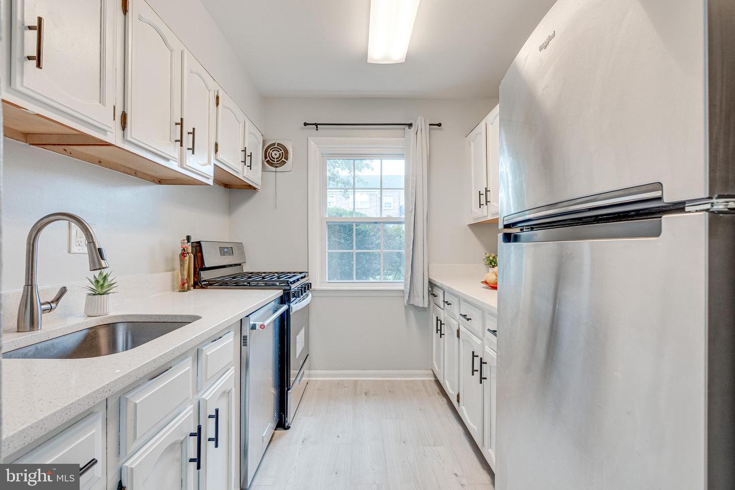 9473 FAIRFAX BLVD #104, FAIRFAX, Virginia 22031, 2 Bedrooms Bedrooms, ,1 BathroomBathrooms,Residential,For sale,9473 FAIRFAX BLVD #104,VAFC2006760 MLS # VAFC2006760