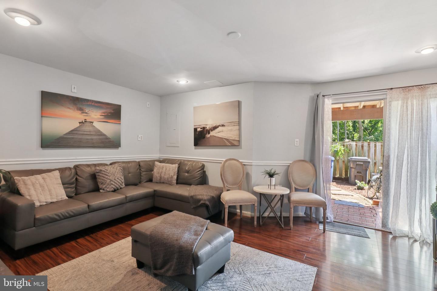 5717 EVERGREEN KNOLL CT, ALEXANDRIA, Virginia 22303, 3 Bedrooms Bedrooms, ,3 BathroomsBathrooms,Residential,For sale,5717 EVERGREEN KNOLL CT,VAFX2260314 MLS # VAFX2260314