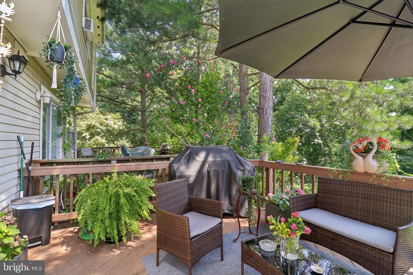 5717 EVERGREEN KNOLL CT, ALEXANDRIA, Virginia 22303, 3 Bedrooms Bedrooms, ,3 BathroomsBathrooms,Residential,For sale,5717 EVERGREEN KNOLL CT,VAFX2260314 MLS # VAFX2260314