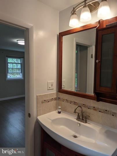 4837 RANDOLPH DR, ANNANDALE, Virginia 22003, 4 Bedrooms Bedrooms, ,3 BathroomsBathrooms,Residential,For sale,4837 RANDOLPH DR,VAFX2260316 MLS # VAFX2260316