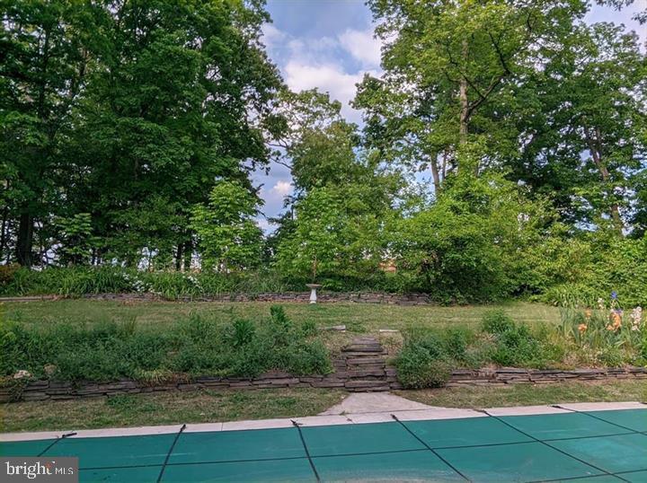 4837 RANDOLPH DR, ANNANDALE, Virginia 22003, 4 Bedrooms Bedrooms, ,3 BathroomsBathrooms,Residential,For sale,4837 RANDOLPH DR,VAFX2260316 MLS # VAFX2260316