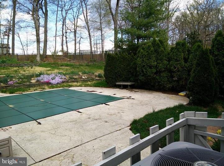 4837 RANDOLPH DR, ANNANDALE, Virginia 22003, 4 Bedrooms Bedrooms, ,3 BathroomsBathrooms,Residential,For sale,4837 RANDOLPH DR,VAFX2260316 MLS # VAFX2260316