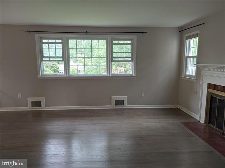 4837 RANDOLPH DR, ANNANDALE, Virginia 22003, 4 Bedrooms Bedrooms, ,3 BathroomsBathrooms,Residential,For sale,4837 RANDOLPH DR,VAFX2260316 MLS # VAFX2260316