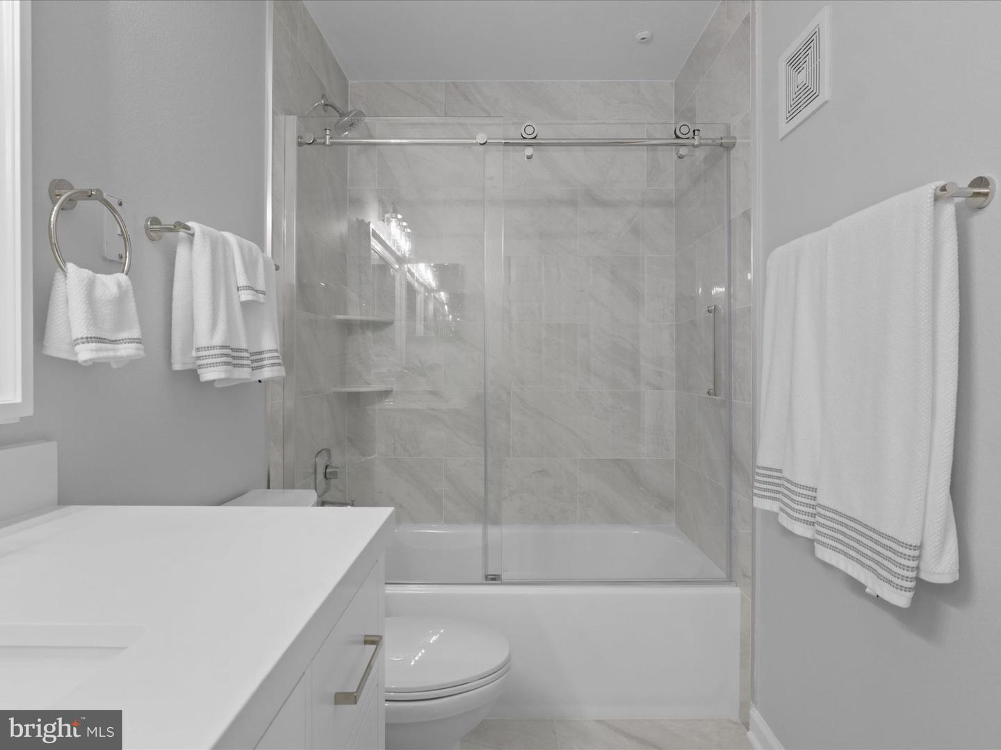 1521 SPRING GATE DR #10107, MCLEAN, Virginia 22102, 1 Bedroom Bedrooms, ,1 BathroomBathrooms,Residential,For sale,1521 SPRING GATE DR #10107,VAFX2260320 MLS # VAFX2260320