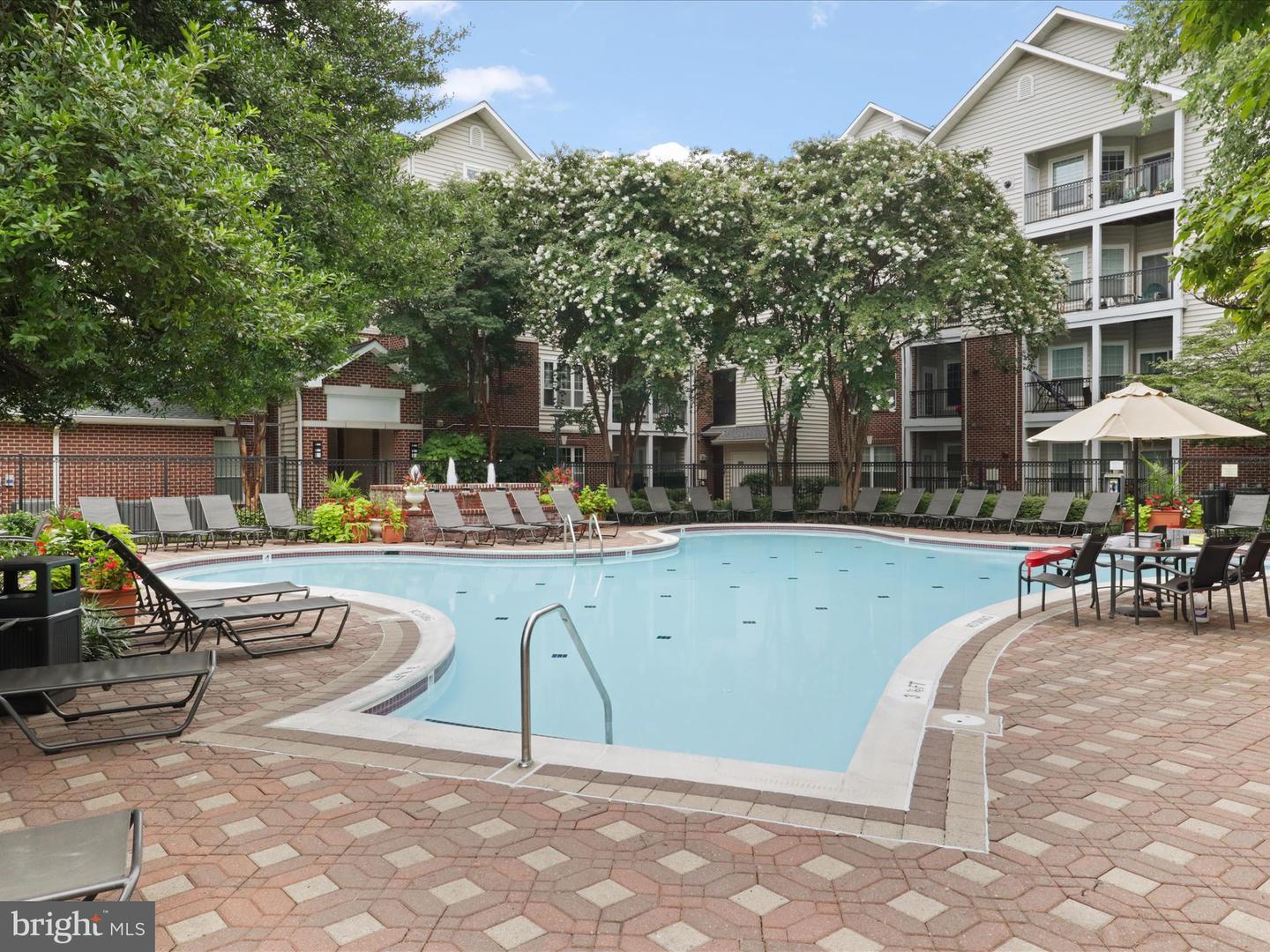 1521 SPRING GATE DR #10107, MCLEAN, Virginia 22102, 1 Bedroom Bedrooms, ,1 BathroomBathrooms,Residential,For sale,1521 SPRING GATE DR #10107,VAFX2260320 MLS # VAFX2260320