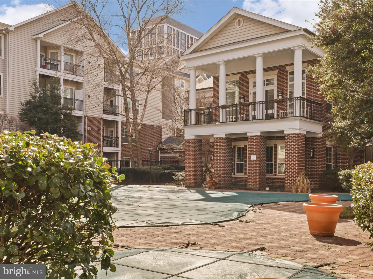 1521 SPRING GATE DR #10107, MCLEAN, Virginia 22102, 1 Bedroom Bedrooms, ,1 BathroomBathrooms,Residential,For sale,1521 SPRING GATE DR #10107,VAFX2260320 MLS # VAFX2260320
