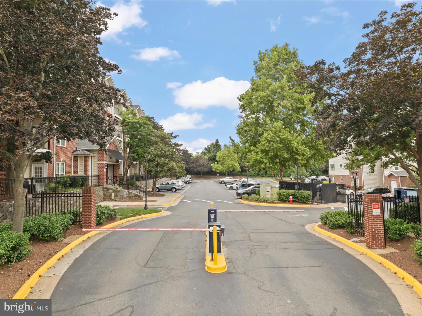 1521 SPRING GATE DR #10107, MCLEAN, Virginia 22102, 1 Bedroom Bedrooms, ,1 BathroomBathrooms,Residential,For sale,1521 SPRING GATE DR #10107,VAFX2260320 MLS # VAFX2260320
