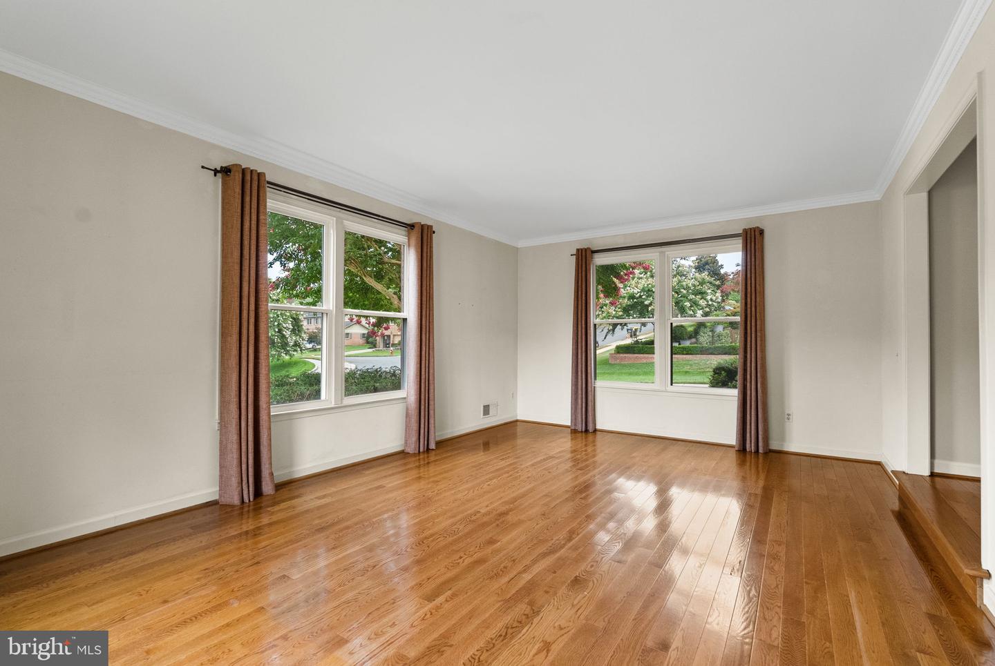 8907 GLADE HILL RD, FAIRFAX, Virginia 22031, 4 Bedrooms Bedrooms, ,2 BathroomsBathrooms,Residential,For sale,8907 GLADE HILL RD,VAFX2260328 MLS # VAFX2260328