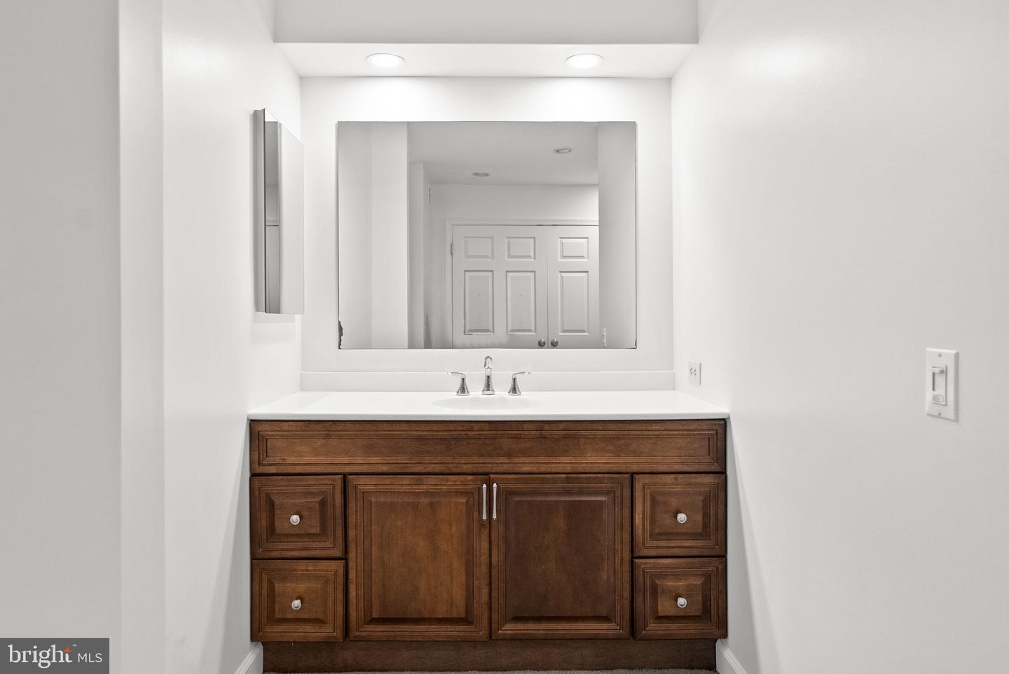 8907 GLADE HILL RD, FAIRFAX, Virginia 22031, 4 Bedrooms Bedrooms, ,2 BathroomsBathrooms,Residential,For sale,8907 GLADE HILL RD,VAFX2260328 MLS # VAFX2260328