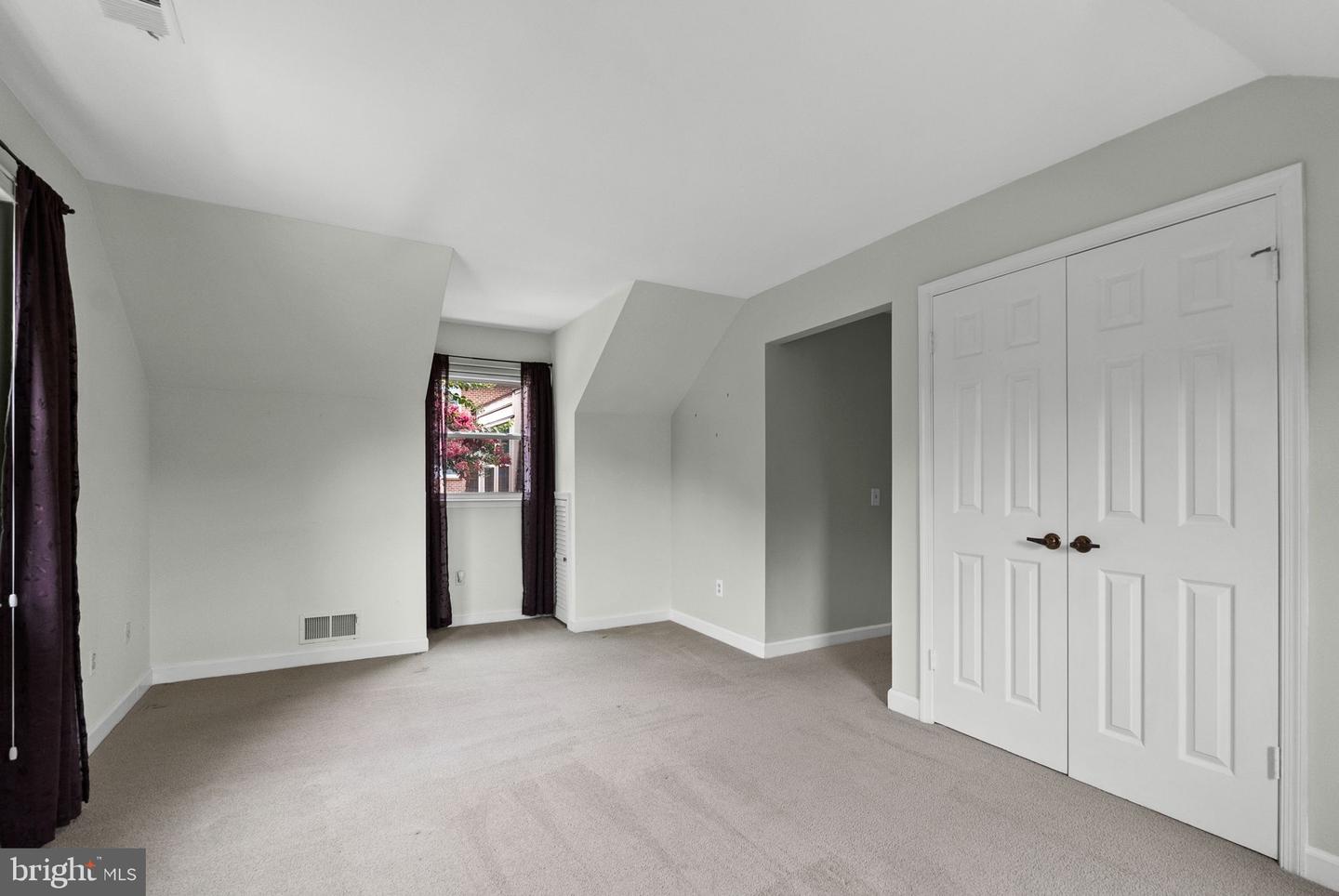 8907 GLADE HILL RD, FAIRFAX, Virginia 22031, 4 Bedrooms Bedrooms, ,2 BathroomsBathrooms,Residential,For sale,8907 GLADE HILL RD,VAFX2260328 MLS # VAFX2260328
