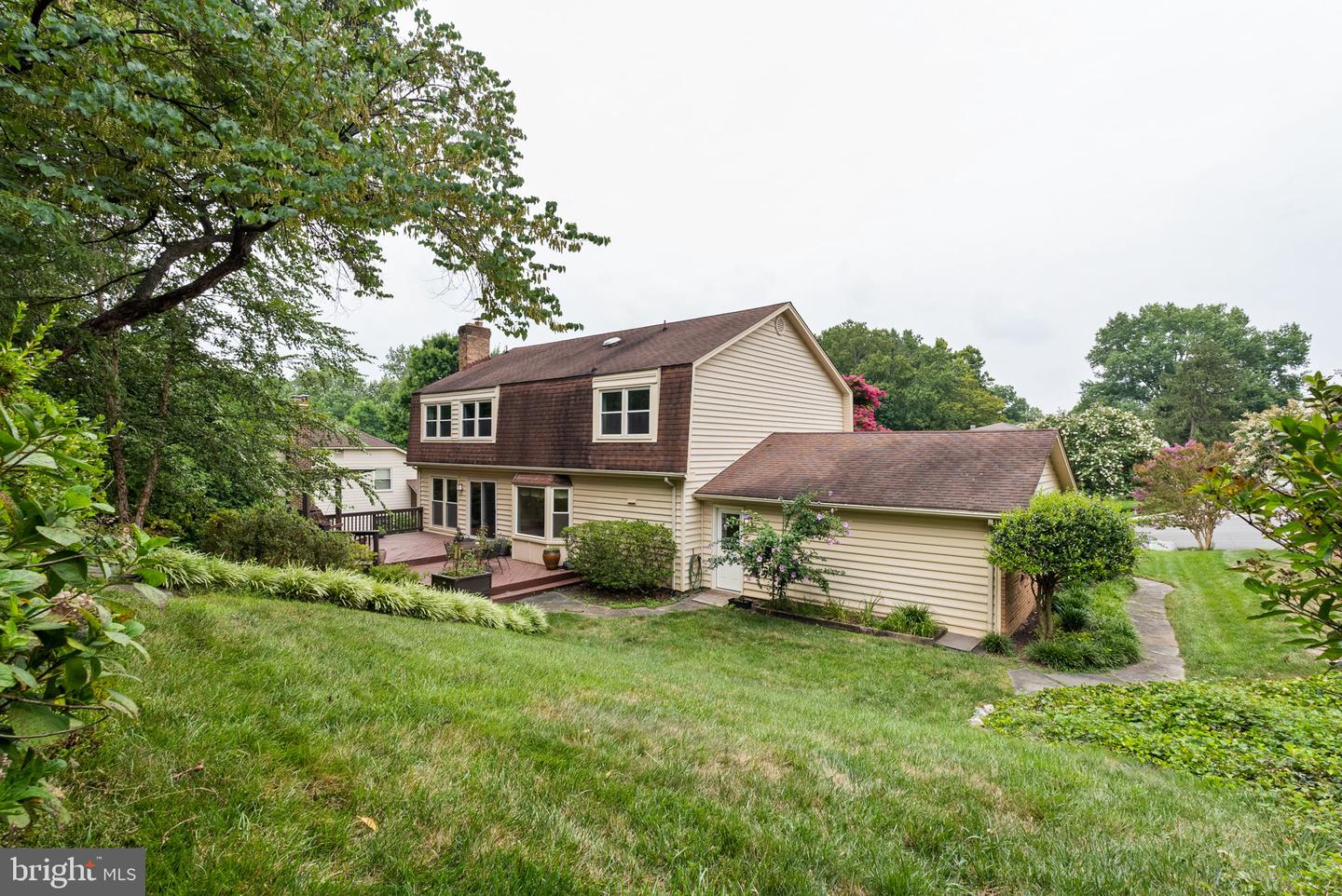 8907 GLADE HILL RD, FAIRFAX, Virginia 22031, 4 Bedrooms Bedrooms, ,2 BathroomsBathrooms,Residential,For sale,8907 GLADE HILL RD,VAFX2260328 MLS # VAFX2260328
