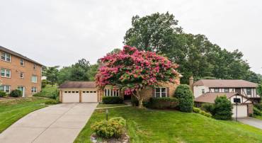 8907 GLADE HILL RD, FAIRFAX, Virginia 22031, 4 Bedrooms Bedrooms, ,2 BathroomsBathrooms,Residential,For sale,8907 GLADE HILL RD,VAFX2260328 MLS # VAFX2260328