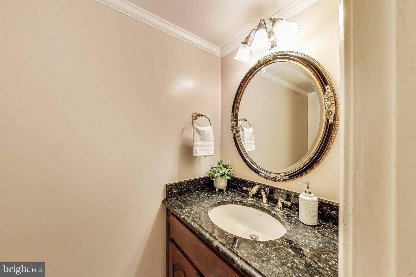 6536 LITTLE OX RD, FAIRFAX STATION, Virginia 22039, 4 Bedrooms Bedrooms, ,3 BathroomsBathrooms,Residential,For sale,6536 LITTLE OX RD,VAFX2260380 MLS # VAFX2260380