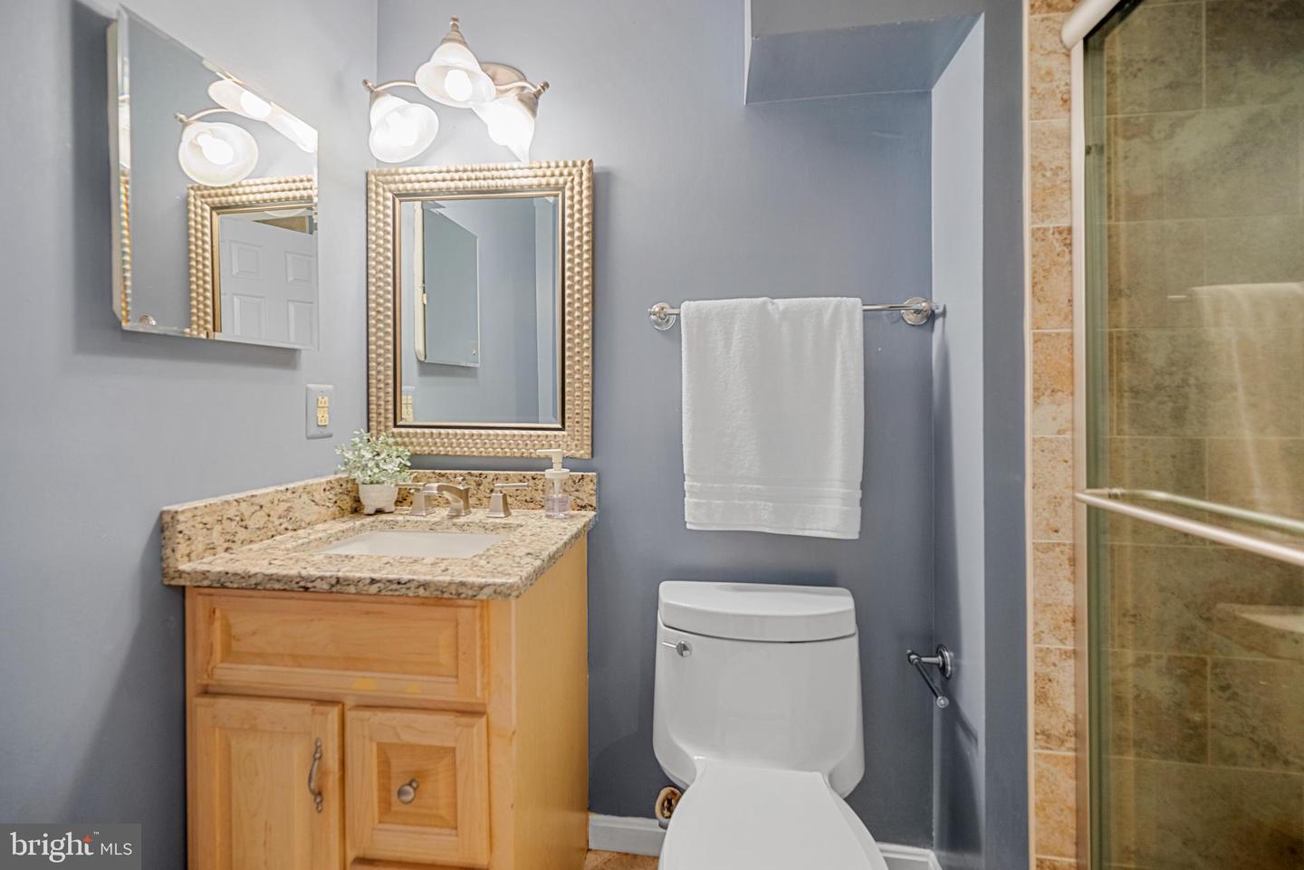 6536 LITTLE OX RD, FAIRFAX STATION, Virginia 22039, 4 Bedrooms Bedrooms, ,3 BathroomsBathrooms,Residential,For sale,6536 LITTLE OX RD,VAFX2260380 MLS # VAFX2260380