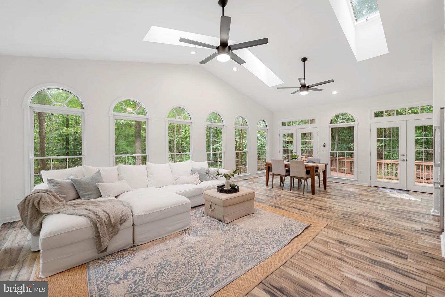 6536 LITTLE OX RD, FAIRFAX STATION, Virginia 22039, 4 Bedrooms Bedrooms, ,3 BathroomsBathrooms,Residential,For sale,6536 LITTLE OX RD,VAFX2260380 MLS # VAFX2260380