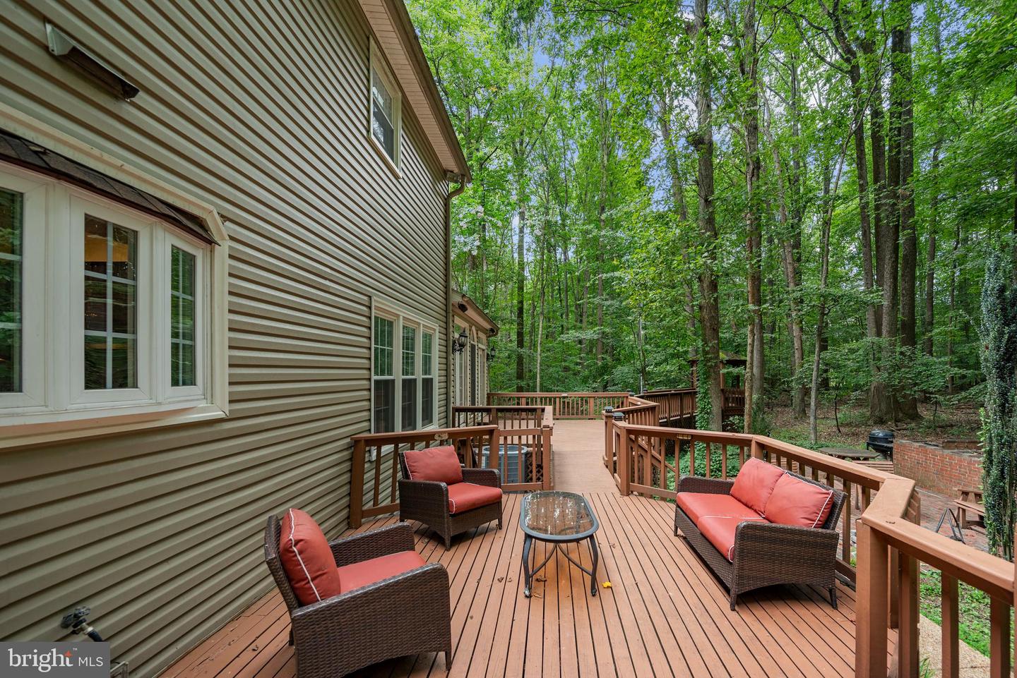 6536 LITTLE OX RD, FAIRFAX STATION, Virginia 22039, 4 Bedrooms Bedrooms, ,3 BathroomsBathrooms,Residential,For sale,6536 LITTLE OX RD,VAFX2260380 MLS # VAFX2260380