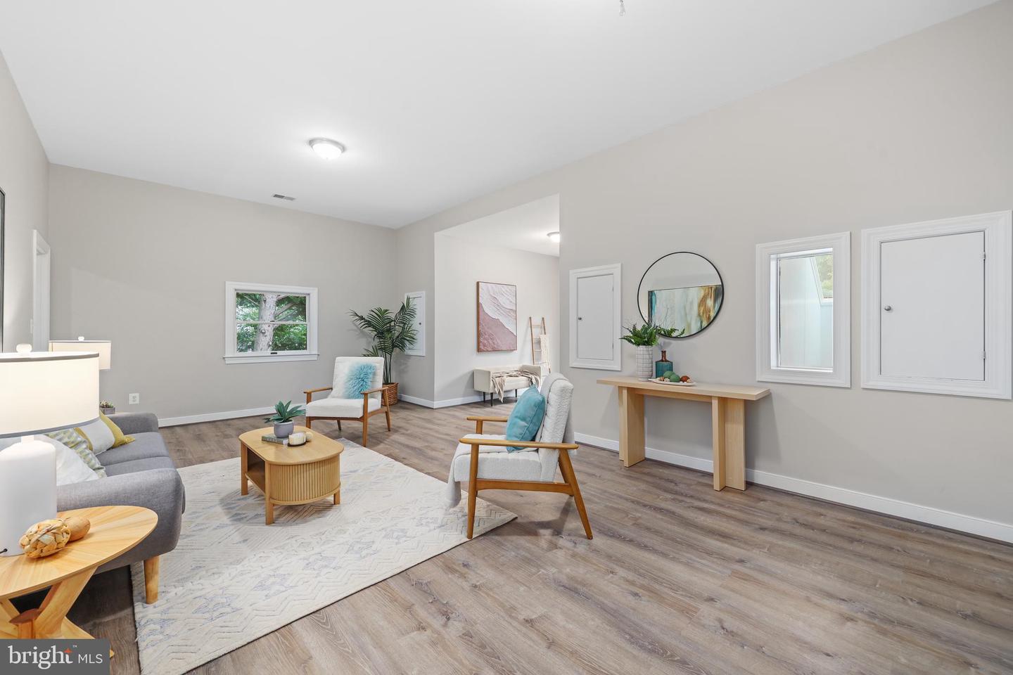 8721 WATERFORD RD, ALEXANDRIA, Virginia 22308, 5 Bedrooms Bedrooms, ,3 BathroomsBathrooms,Residential,For sale,8721 WATERFORD RD,VAFX2260496 MLS # VAFX2260496