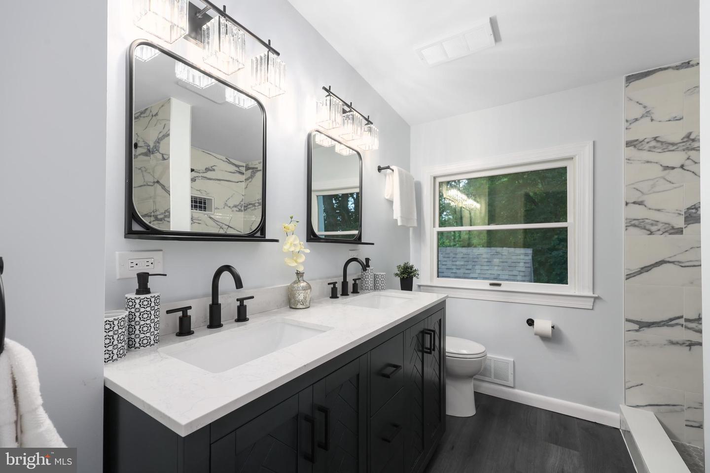8721 WATERFORD RD, ALEXANDRIA, Virginia 22308, 5 Bedrooms Bedrooms, ,3 BathroomsBathrooms,Residential,For sale,8721 WATERFORD RD,VAFX2260496 MLS # VAFX2260496