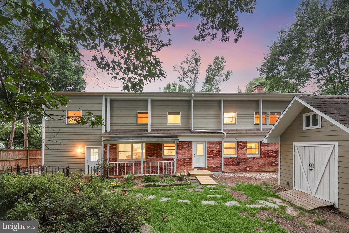 8721 WATERFORD RD, ALEXANDRIA, Virginia 22308, 5 Bedrooms Bedrooms, ,3 BathroomsBathrooms,Residential,For sale,8721 WATERFORD RD,VAFX2260496 MLS # VAFX2260496