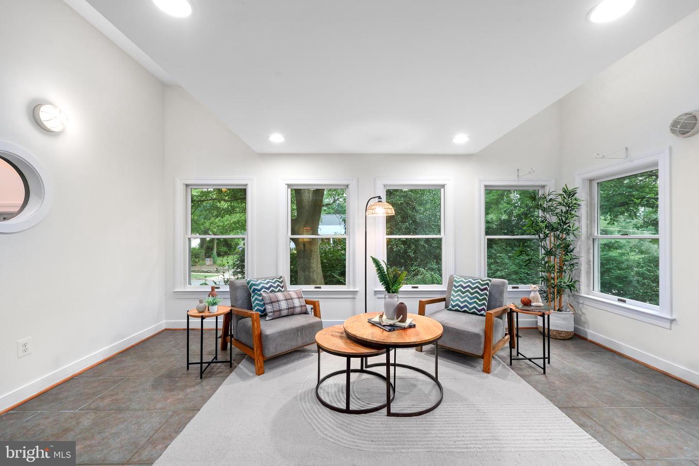 8721 WATERFORD RD, ALEXANDRIA, Virginia 22308, 5 Bedrooms Bedrooms, ,3 BathroomsBathrooms,Residential,For sale,8721 WATERFORD RD,VAFX2260496 MLS # VAFX2260496