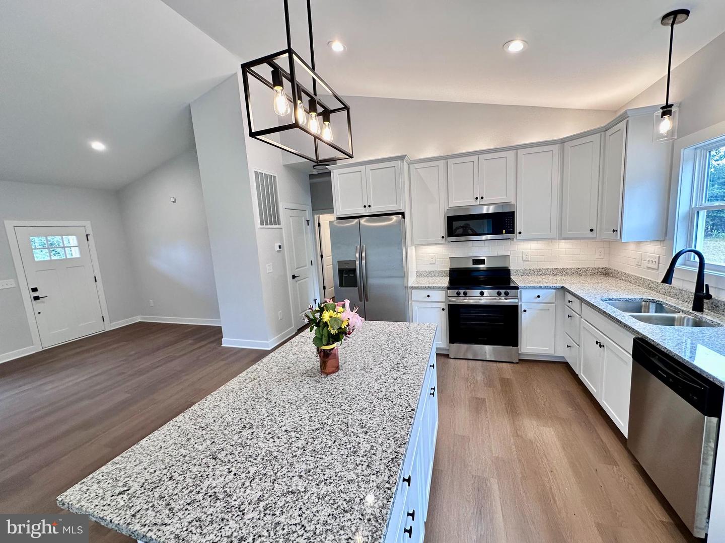 25350 MEADOW BROOK RD, UNIONVILLE, Virginia 22567, 3 Bedrooms Bedrooms, 5 Rooms Rooms,2 BathroomsBathrooms,Residential,For sale,25350 MEADOW BROOK RD,VAOR2010446 MLS # VAOR2010446